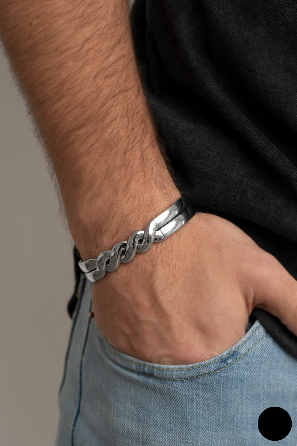 Metro Machine Cuff